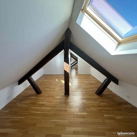 Duplex 6 pièces 250 m² — 17