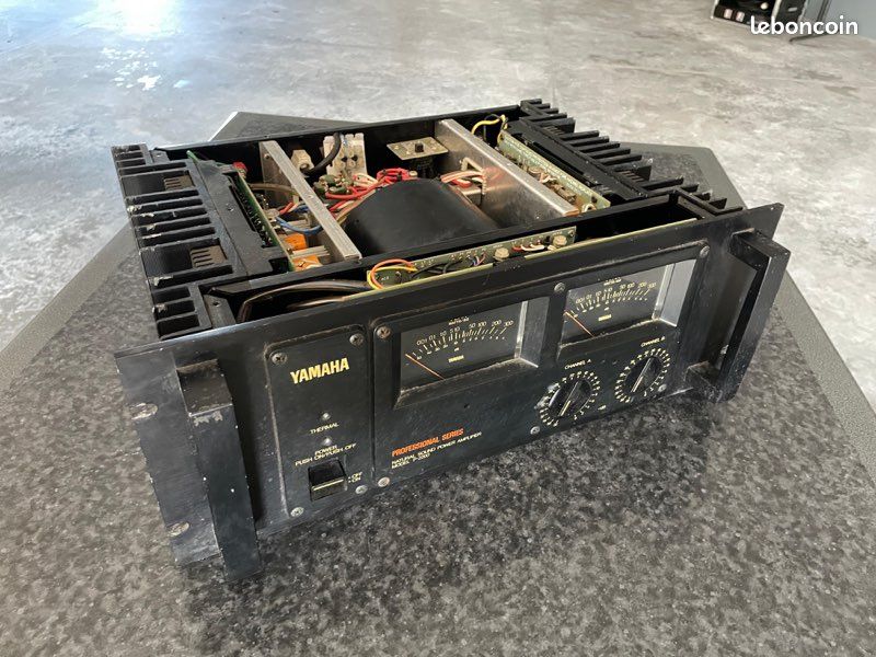 Amplificateur Intégré Yamaha AS-2200 Noir - Occasion Comme Neuf