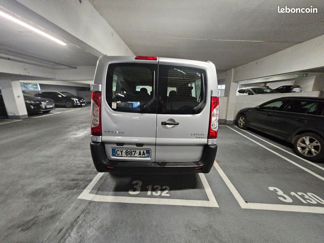 Expert Teepee 2013 9Pl 2.0L Hdi 2013 faible km - Voitures