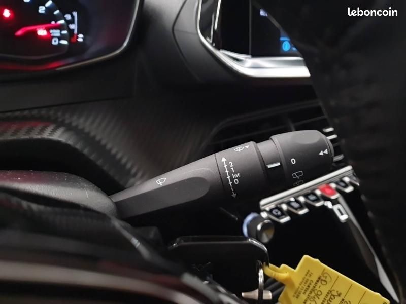 Peugeot 208 1.2 PureTech 100ch S&S Style 118g (image 24)