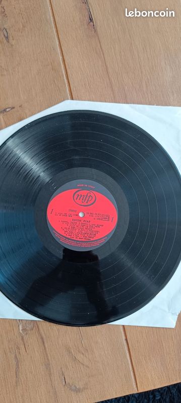 Vinyle Edith Piaf Un souvenir 33 tours (image 4)