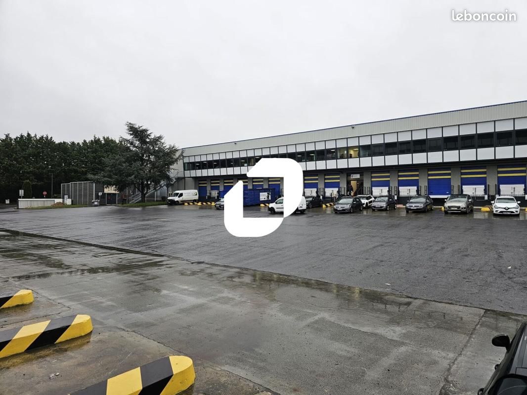 Local logistique 1 322 m² (image 10)