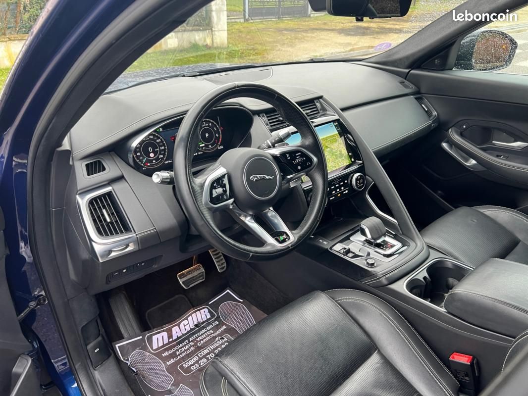 Jaguar E-PACE (2) 1.5 P-300E PHEV AWD R-DYNAMIC SE BVA (image 24)