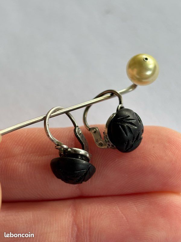 Boucles D'oreilles Dormeuses Anciennes En Argent Et Jais - Boucles Pendantes Vintage - Occasion