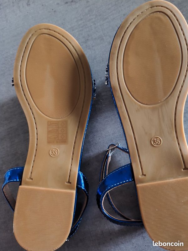 Talon Sandales Plates Bleues Sandales Plates Bleues à Entre-doigts