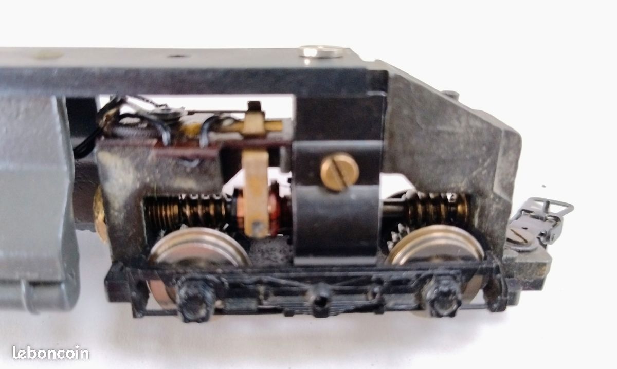 Locomotive électrique HO Hornby – BB16009 Verte – Manque Pantos – Fonctionne