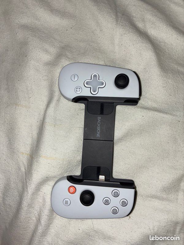 Manette Backbone (image 1)