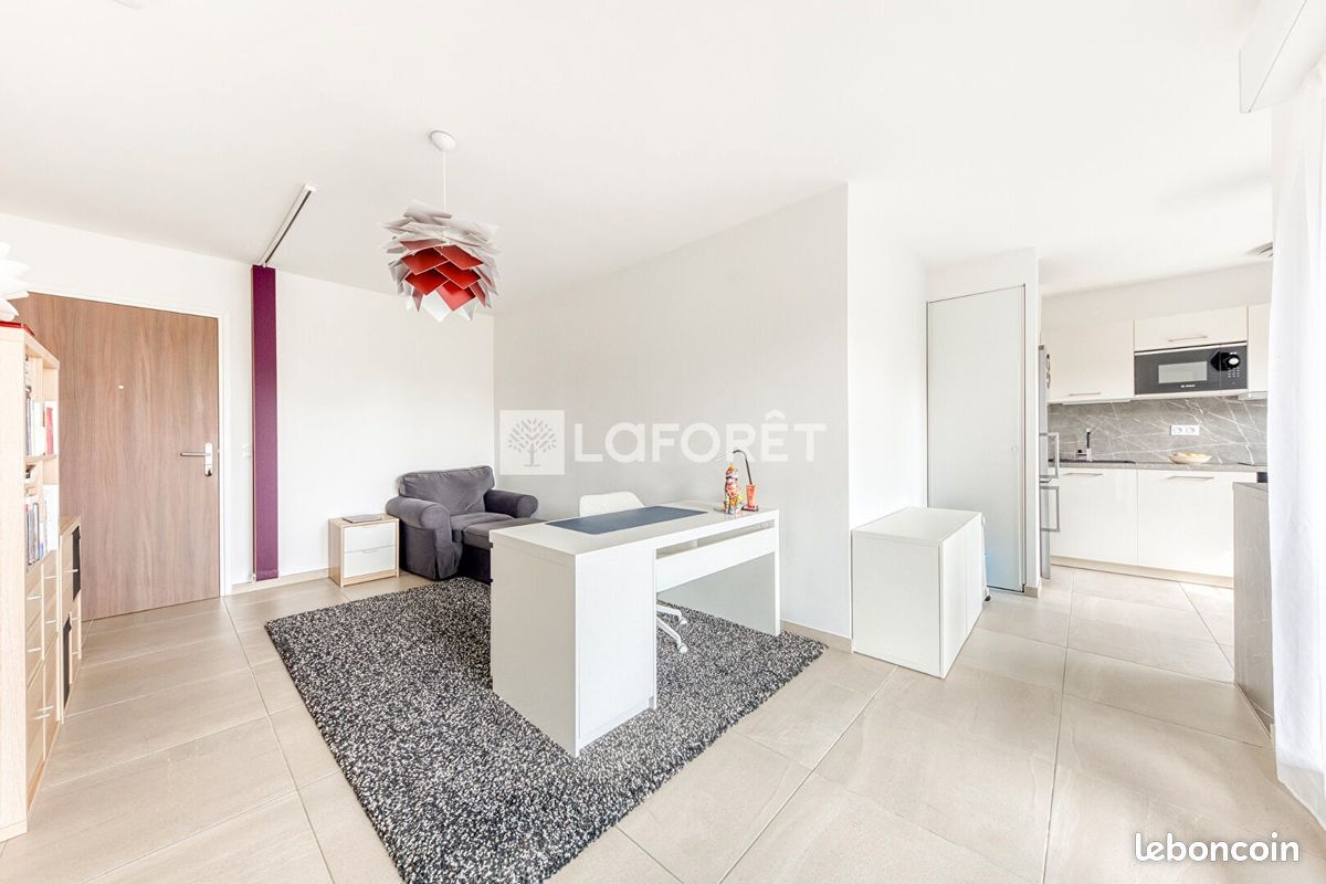 Appartement 2 pièces 44 m² · à Pontault-Combault · 44 m² · 214 000 €