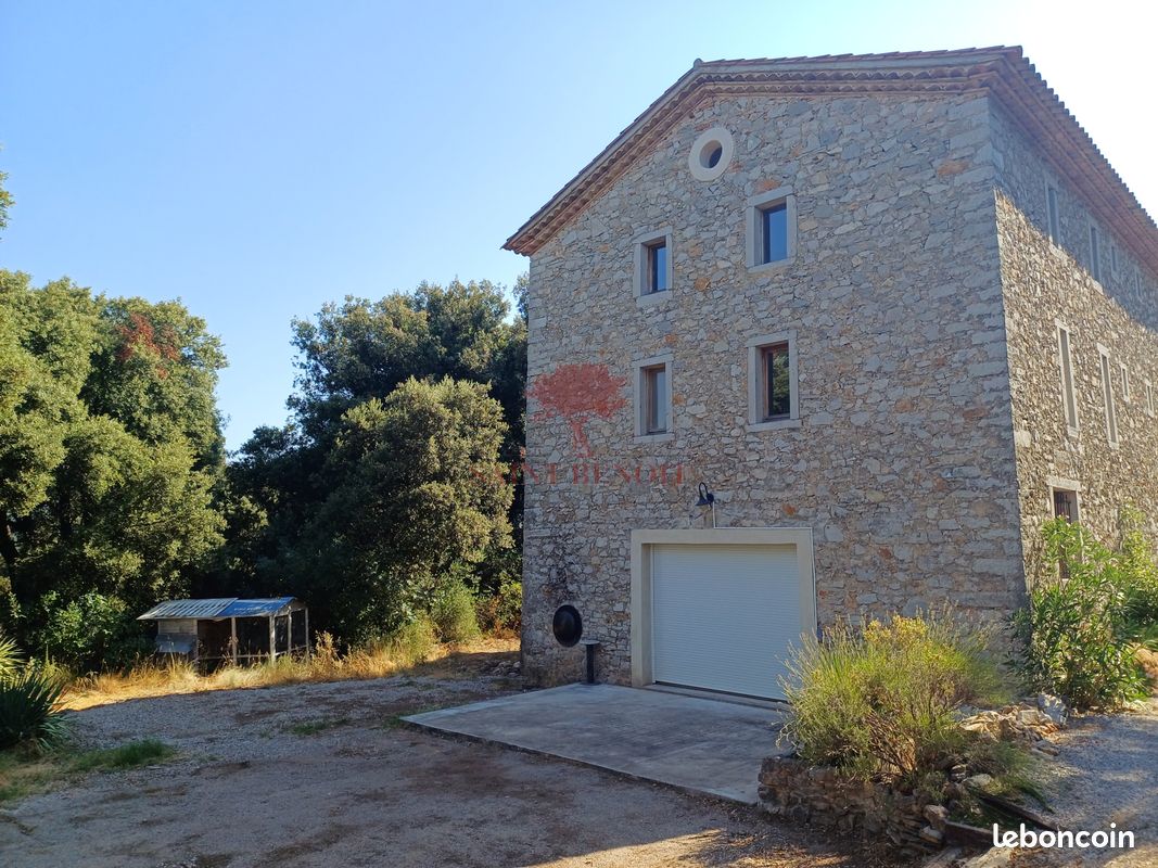 Appartement 4 pièces 170 m² · à Viols-le-Fort · 170 m² · 1 250 €