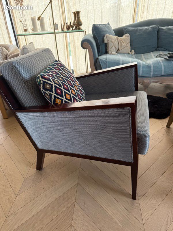 Fauteuil bleu bois et tissus bon état (image 1)
