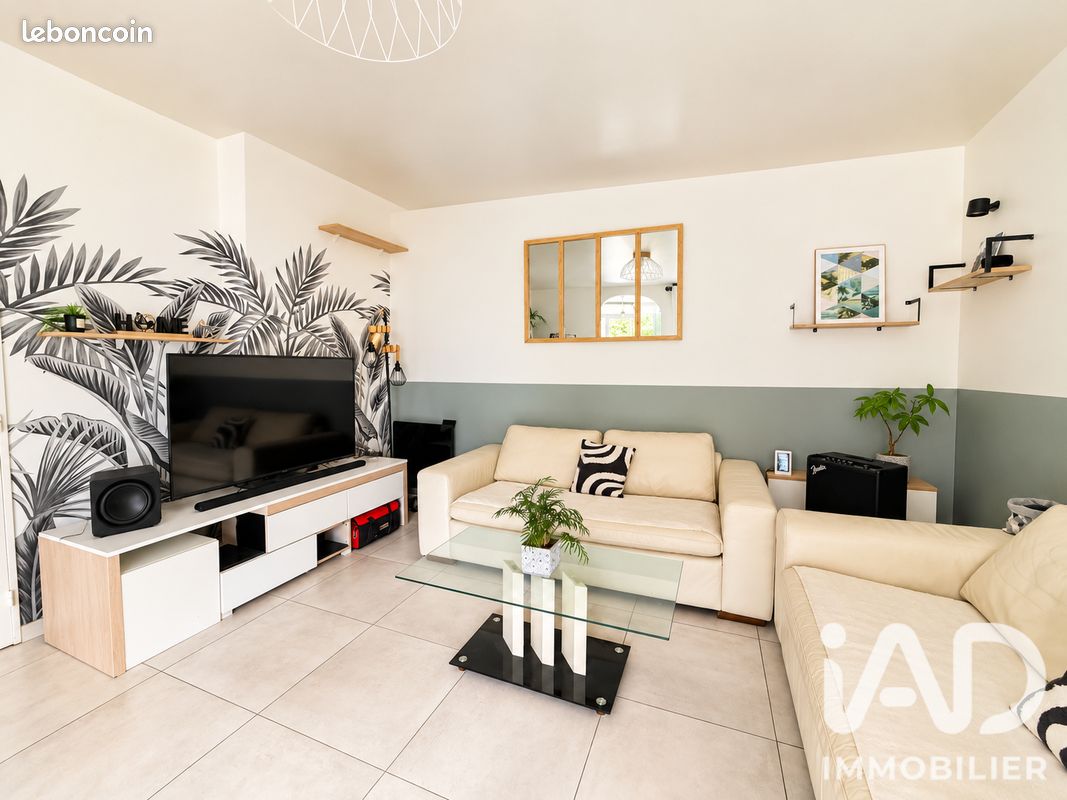 Appartement 2 pièces 43 m² · à Bussy-Saint-Georges · 43 m² · 219 000 €