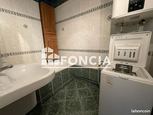 https://img.leboncoin.fr/api/v1/lbcpb1/images/88/ac/fd/88acfd822e5cf41b4c139b5764bdb79392c5ec78.jpg?rule=ad-image
