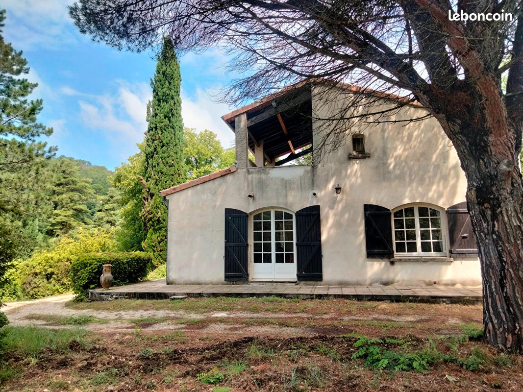 Villa 12 pièces 238 m² (image 2)