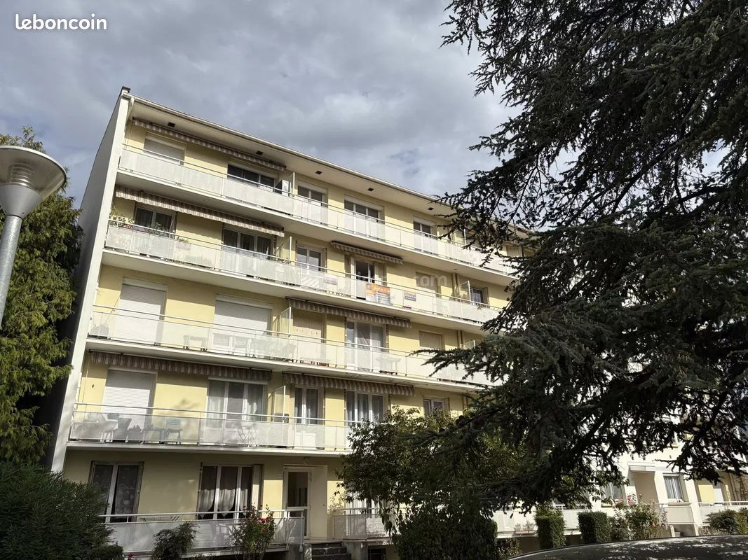 Appartement 4 pièces 64 m² · à Fontaine · 64 m² · 125 000 €