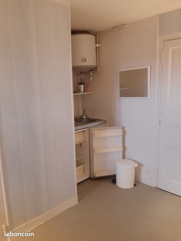 Loue studio 13m2 rue de l'Observatoire Limoges - Limoges 87000 Centre-Hôtel de Ville Emailleurs (image principale 2)