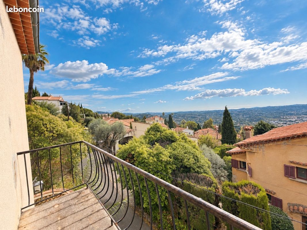 Maison 5 pièces 96 m² · à Grasse · 96 m² · 395 000 €