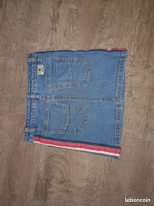 Jupe en jeans catimini taille 6 ans (image 2)