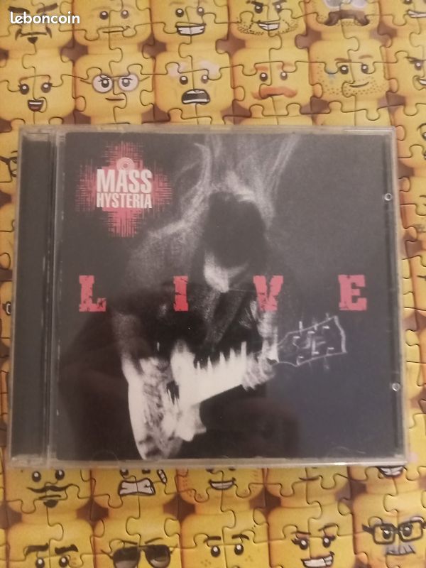 CD MASS HYSTERIA - Live (image 1)