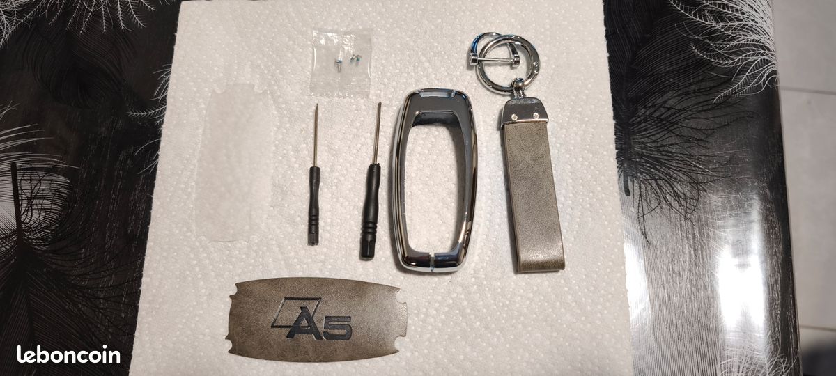 Coque cle marron audi (image 2)