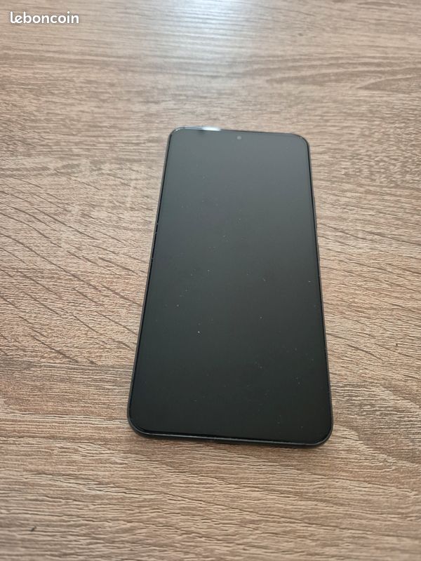 Samsung s22 (image 1)
