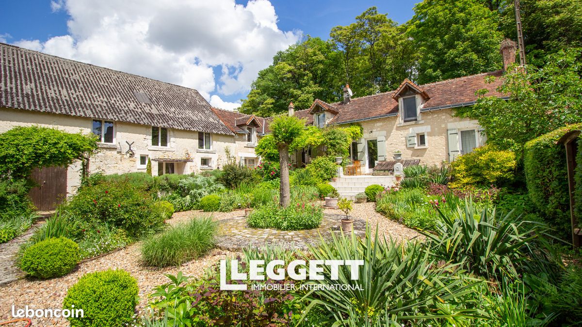 Maison 9 pièces 310 m² · à Charnizay · 310 m² · 395 000 €