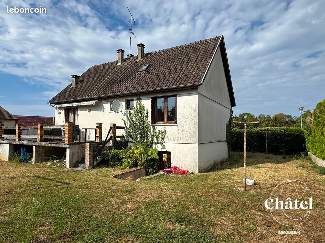 Maison 6 pièces 100 m² · à Chantilly · 100 m² · 235 000 €