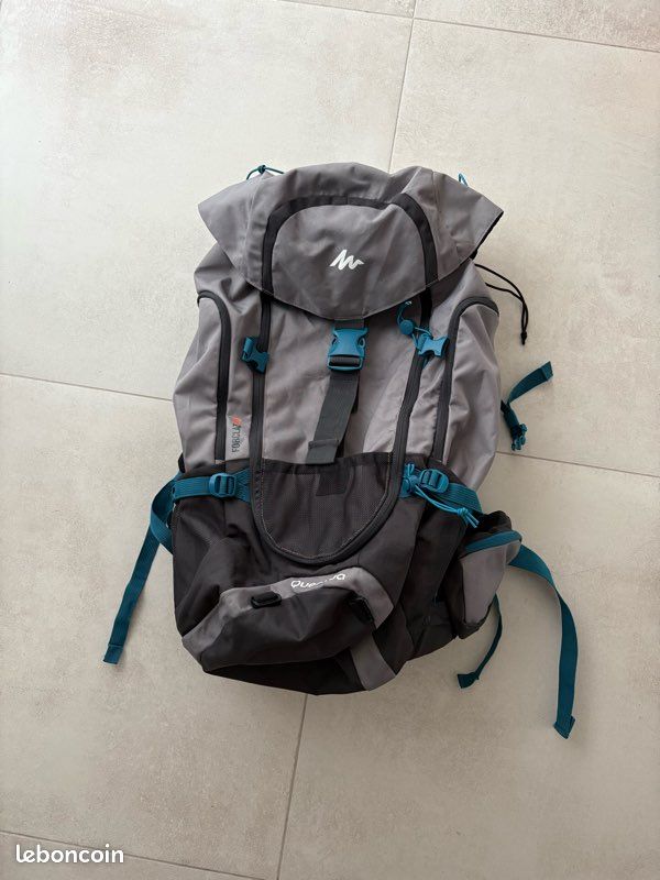 Valise Rigide METZELDER CLICKER - 100% Polypropylène, 4 Roues 360°, Fermeture Multipoints - 55x38x20cm, 3.2kg