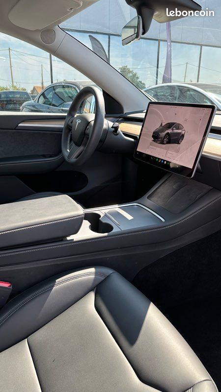 TESLA MODEL Y long range dual motor 440ch AWD 622km autonomie /2023/autopilot amélioré/ 1 ère main /véhicule français (image 5)