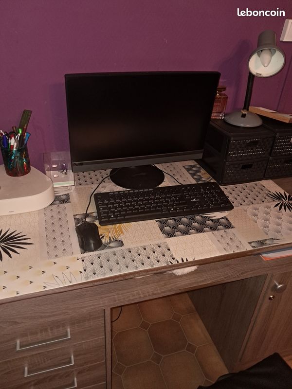 Vend ordinateur et bureau (image 2)