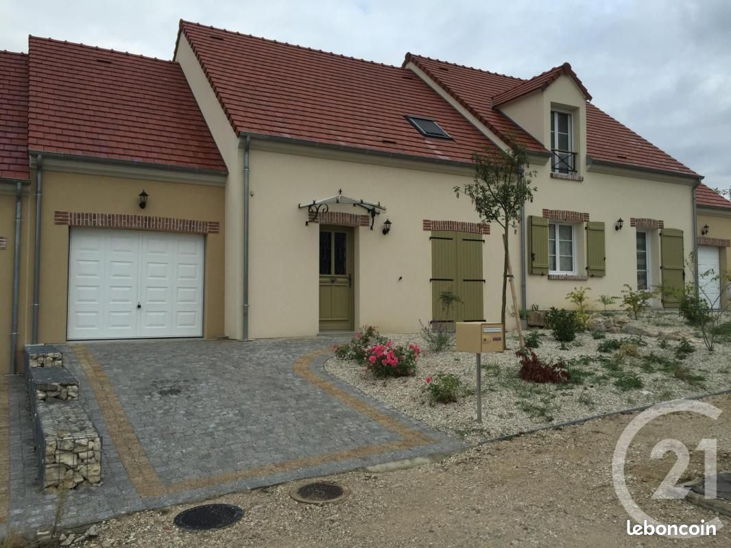 Maison 4 pièces 104 m² · à Mardié · 104 m² · 934 €