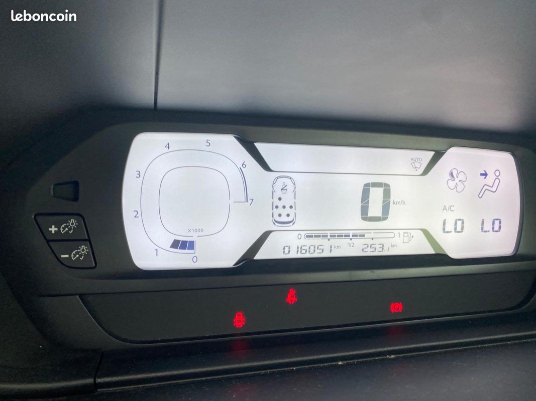 Citroen c4 grand spacetourer 1.2 pure tech 130 feel 2022 (image 6)