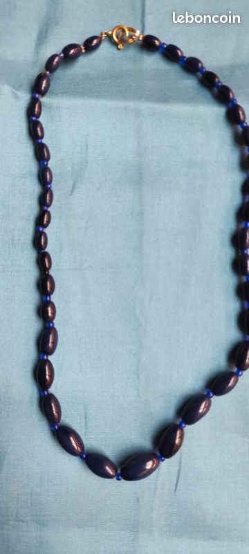 Collier extra-long en bakélite et lucite Brun cacao, beige et ambre - En vente sur France