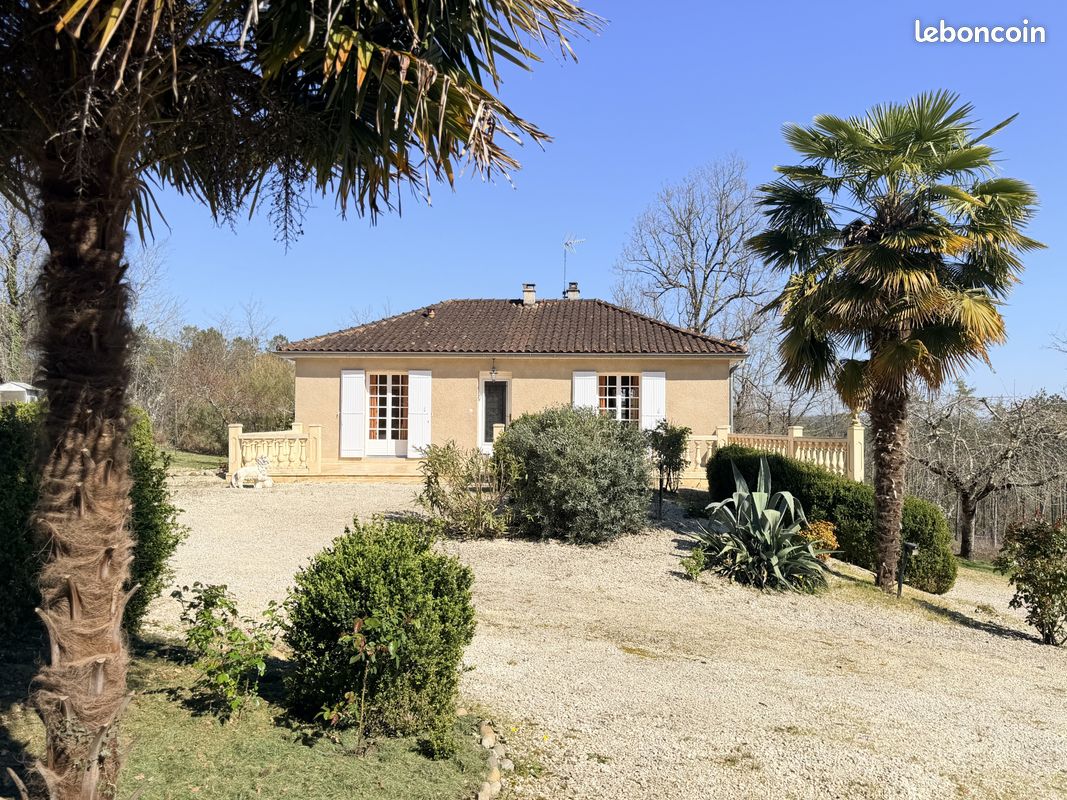 Maison 4 pièces 132 m² · à Bassillac et Auberoche · 132 m² · 198 000 €