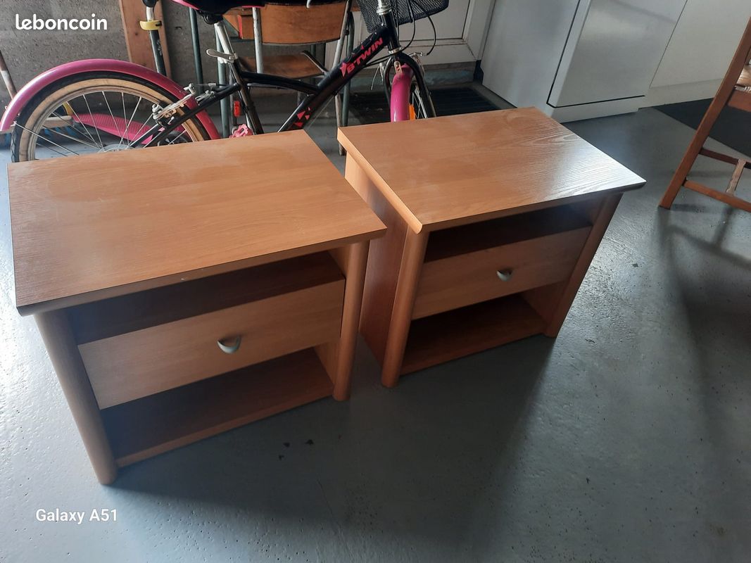 Table de nuit (image 1)