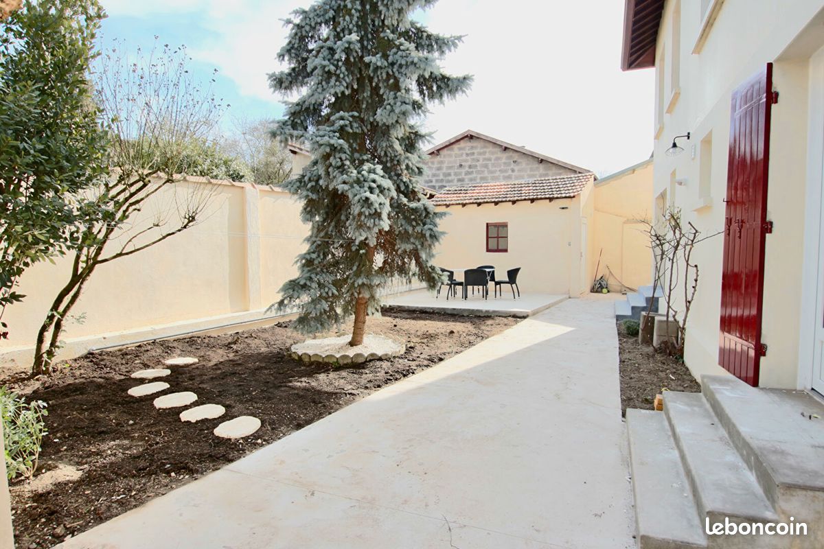 Appartement 2 pièces 184 m² - Talence 33400 (image principale 0)