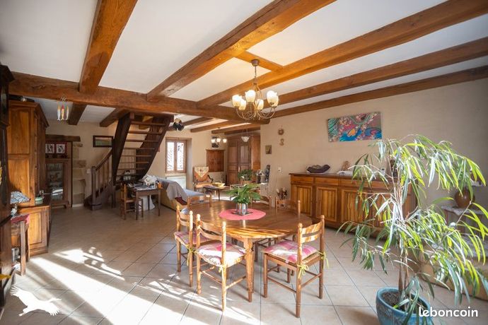 Maison 4 pièces 151 m²
