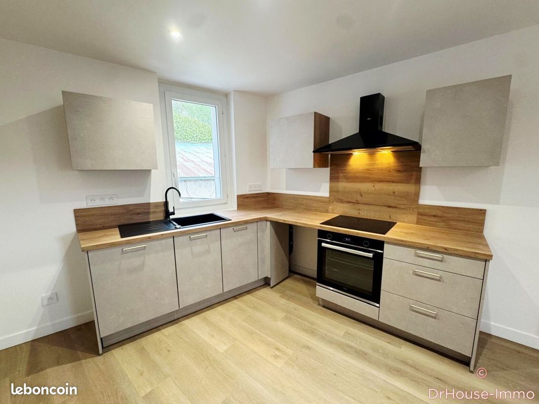 Appartement 3 pièces 71 m² · à La Roche-Blanche · 71 m² · 145 000 €