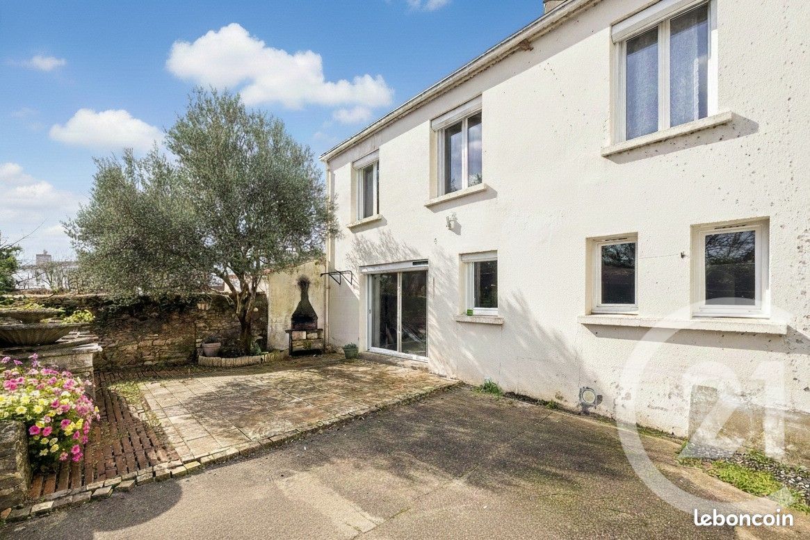 Maison 6 pièces 151 m² · à Angles · 151 m² · 226 500 €