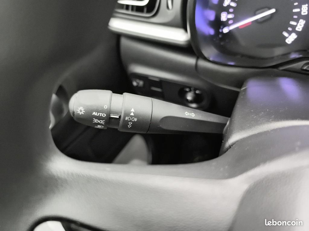 Citroën C3 PureTech 110 ch BVM6 Max (image 18)