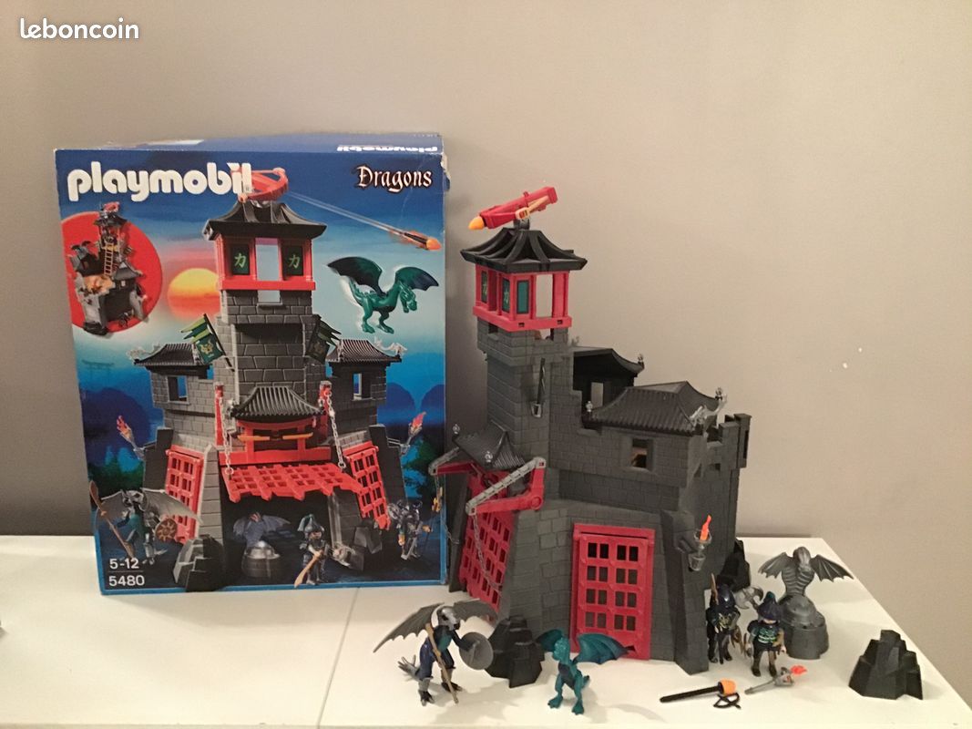 Playmobil citadelle secrète du dragon (image 1)