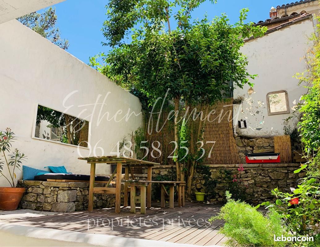 Maison 5 pièces 196 m² · à Saint-Hippolyte-du-Fort · 196 m² · 320 000 €