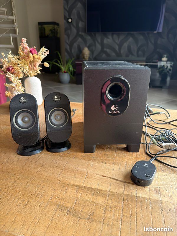 Enceintes pc logitech (image 1)