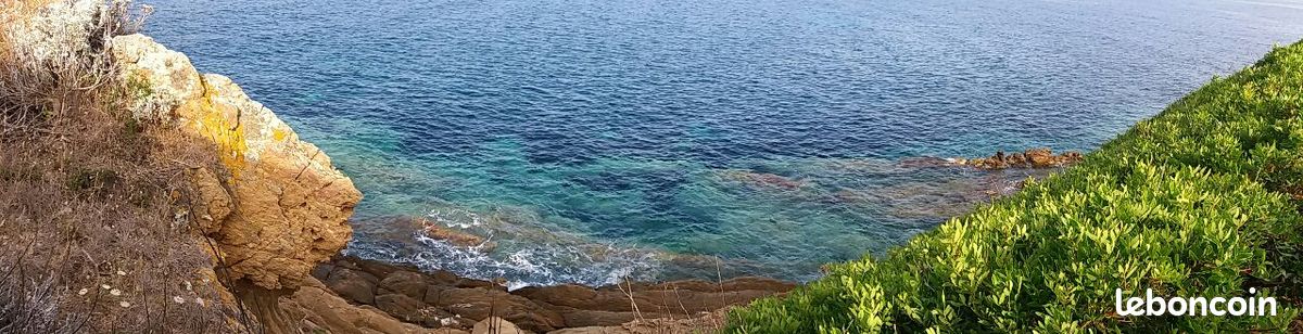 Chambre panoramique avec terrasse vues mer sur l'île du Levant (image 11)