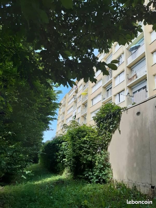 Appartement 3 pièces 67 m² · à Héricourt · 67 m² · 411 €