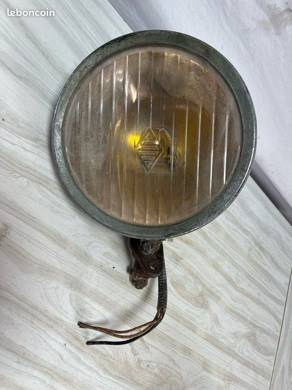 Phare Renault 210mm (image 1)