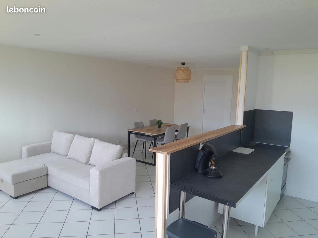 Appartement 4 pièces 87 m² · à Grenoble · 87 m² · 400 €/mois