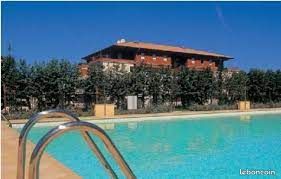 Appart T2 4 personnes dans residence avec piscine et gardien (image 1)