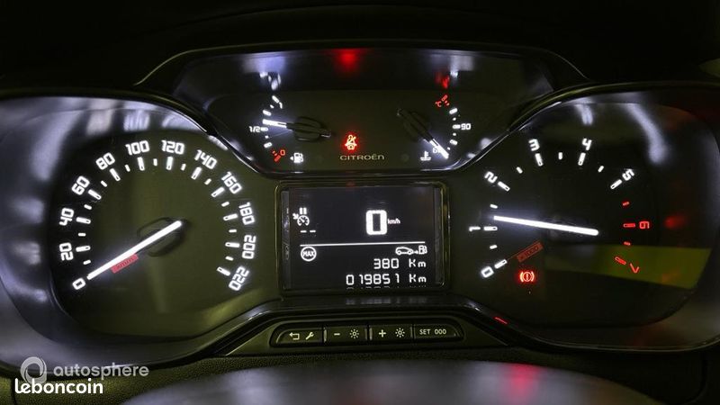 Citroen C3 1.2 PureTech 83ch S&S C-Series 123g (image 10)