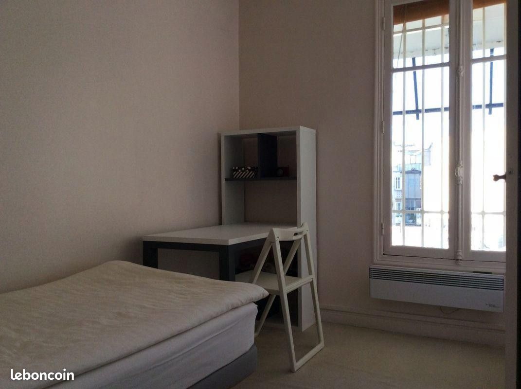Appartement 1 pièce 10 m² · à Paris · 10 m² · 580 €/mois
