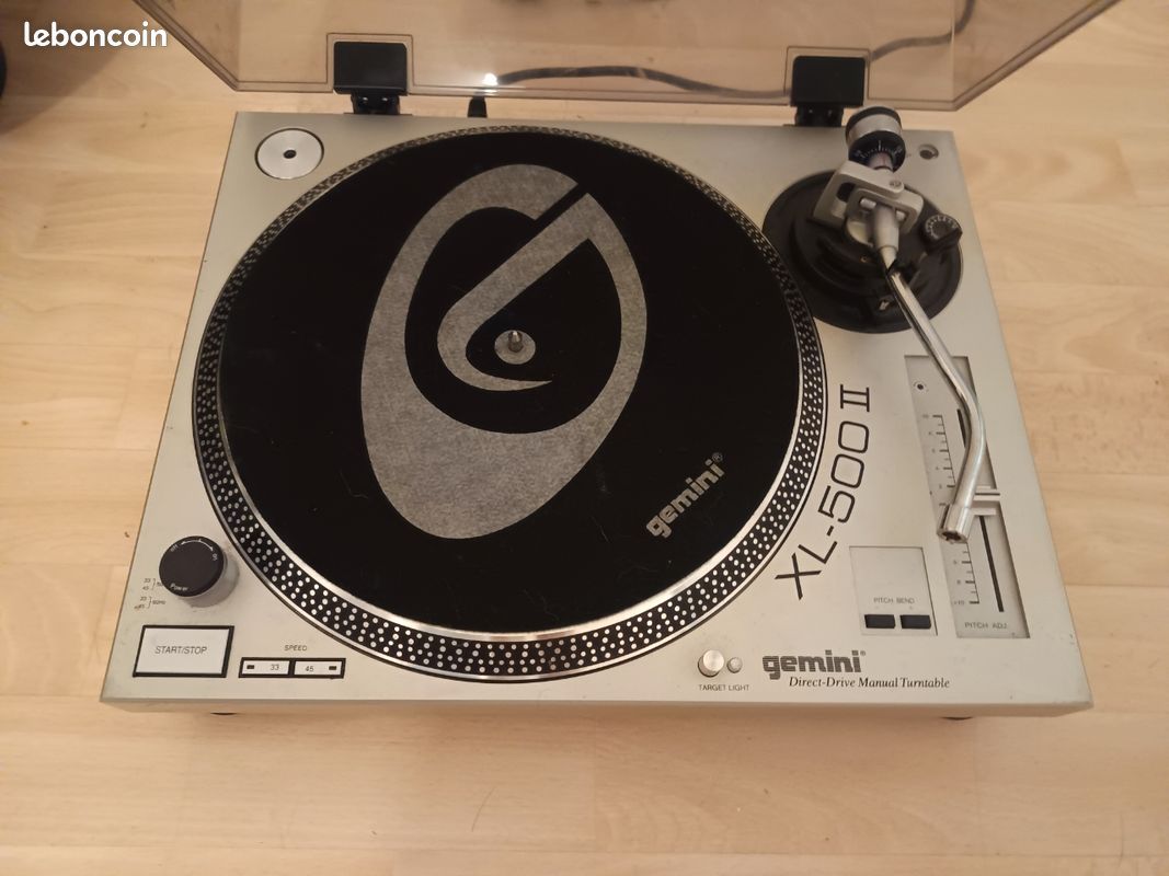 Monture Platine Vinyle Monture Tête Lecture Platine Vinyle Noir Avec Cartouche - Compatible Gemini XL500 Mk2 XL300 TT03 Cartouche Aimant Mobile M27BS Monture Platine Vinyle Monture Tête Lecture Platine Vinyle Noir Avec Cartouche - Compatible Gemini XL500 Mk2 XL300 TT03 Cartouche Aimant Mobile M27BS